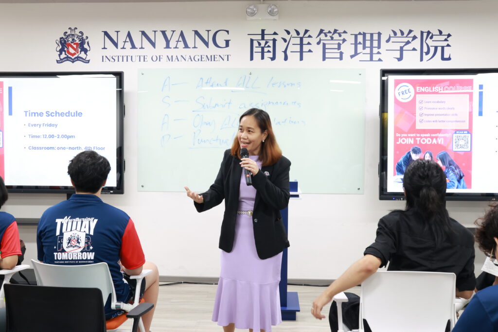 Ms Nisa Briefing orientation students